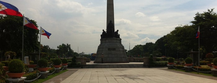 Rizal Park is one of Metro Manila Landmarks.