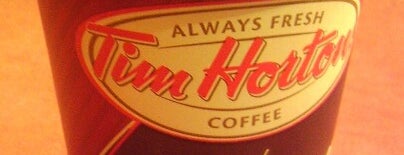 Tim Hortons is one of Orte, die Abeer gefallen.