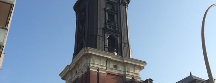 Hauptkirche St. Michaelis is one of Das Tor zur Welt.
