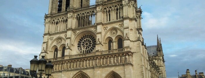 Notre Dame Katedrali is one of Paris ~Lutetia.