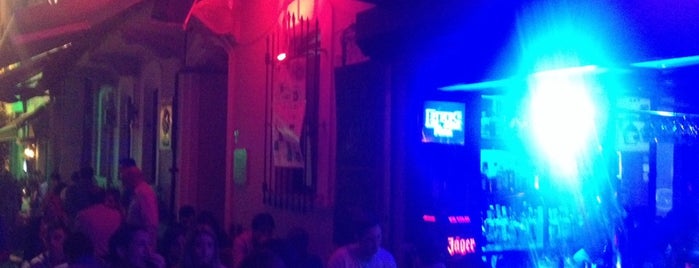The Corner Cocktail Bar is one of Locais salvos de Kahraman.