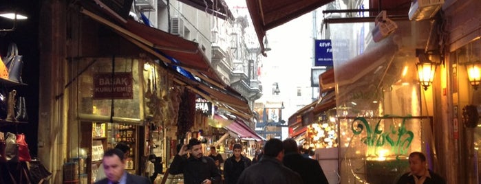 Beyoğlu Balık Pazarı is one of istanbul.