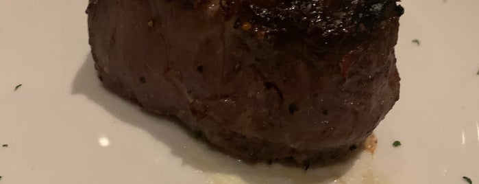 Fleming's Prime Steakhouse & Wine Bar is one of DSM Food.