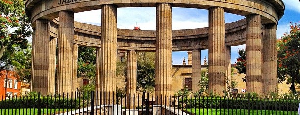 Rotonda de Los Jaliscienses Ilustres is one of Guadalajara.