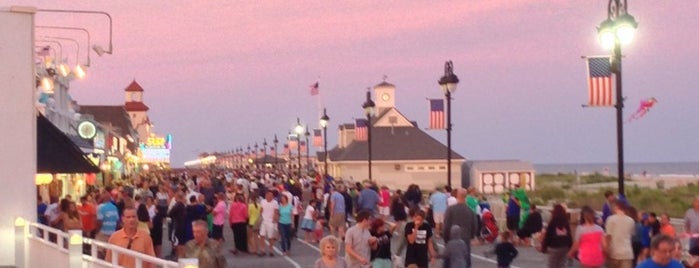 Cafe Beach Club is one of Jersey Shore.