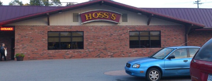 Hoss's Steak and Sea House is one of Lugares favoritos de Thomas.