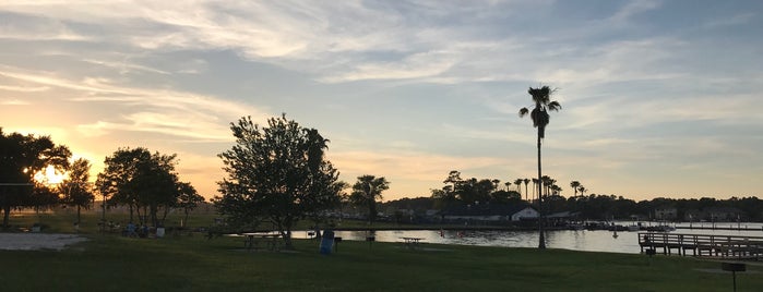 Lake Conroe Park is one of Samahさんのお気に入りスポット.