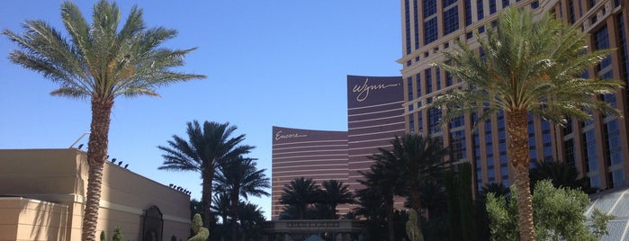 The Palazzo Resort Hotel & Casino is one of Lieux qui ont plu à Alan.