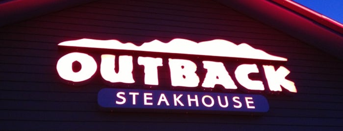 Outback Steakhouse is one of Orte, die Brittany gefallen.
