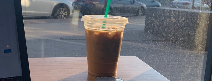 Starbucks is one of Corretor Fabricioさんのお気に入りスポット.