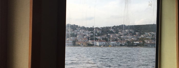 Adalar - Kadıköy Vapuru is one of ⚓️Ceyda'nın Beğendiği Mekanlar.