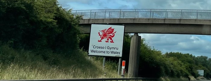 England / Wales Border is one of Swansea, Wales 🏴󠁧󠁢󠁷󠁬󠁳󠁿.