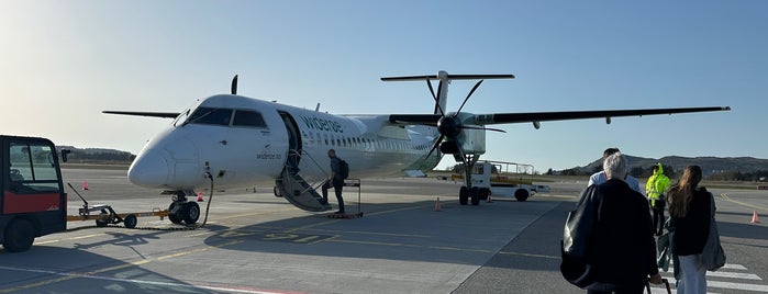 Ålesund Lufthavn, Vigra (AES) is one of Airports Worldwide #3.
