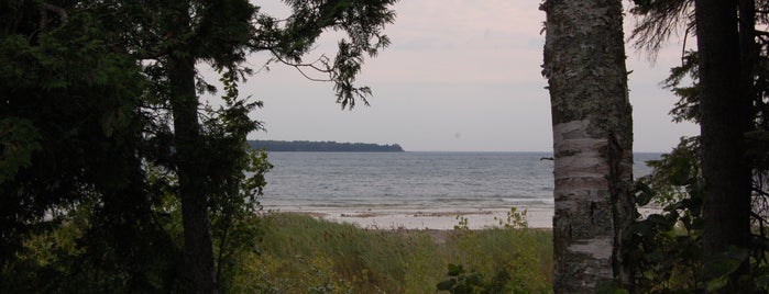 Erickson Point is one of Green Bay.