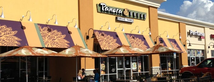 Panera Bread is one of Lugares favoritos de Steve.