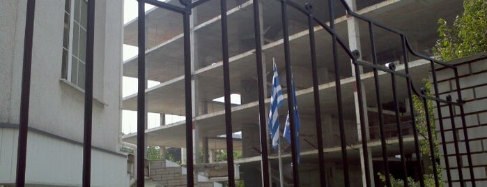 Посольство Греції в Україні is one of Lugares guardados de Yaron.