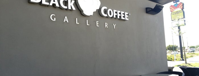 Black Coffee Gallery by Tomas Pineda Matus is one of Jalisco.