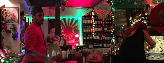 Sushi Toro is one of Spots para comer,musica & good vibes.