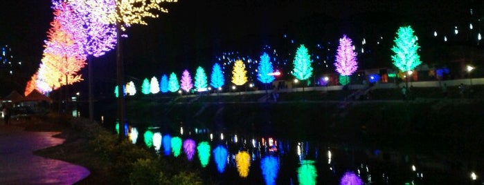 Kinta Riverfront (River Walk) is one of Ipoh Trip.