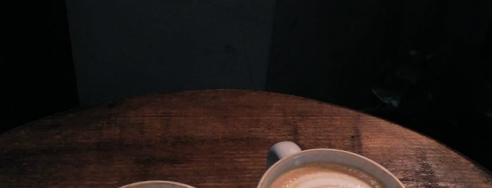 Тишина эспрессо-бар / Silence espresso bar is one of Oksana 님이 좋아한 장소.