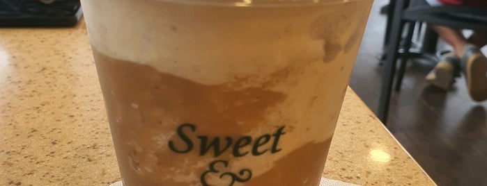 Sweet & Coffee is one of Otros.