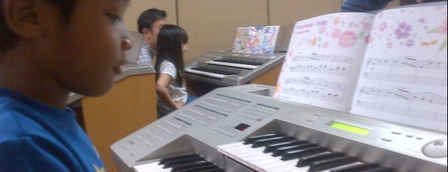 Piano Jaya - Yamaha Music school is one of Tempat yang Disukai RizaL.