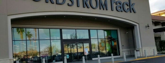 Nordstrom Rack Town Center is one of Tempat yang Disukai Gary.