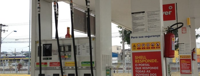 Posto Carrefour (Shell) is one of Lugares favoritos de Daniela.