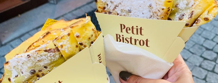 Petit Bistrot is one of Courmayor.