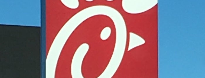Chick-fil-A is one of Coryさんのお気に入りスポット.