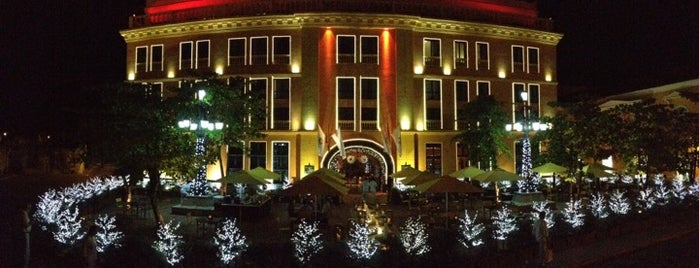 Hotel Charleston Santa Teresa Cartagena de Indias is one of Orte, die Fabiana gefallen.