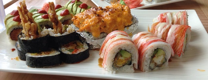 Spicy 9 Sushi Bar & Asian Restaurant is one of Samantha'nın Beğendiği Mekanlar.