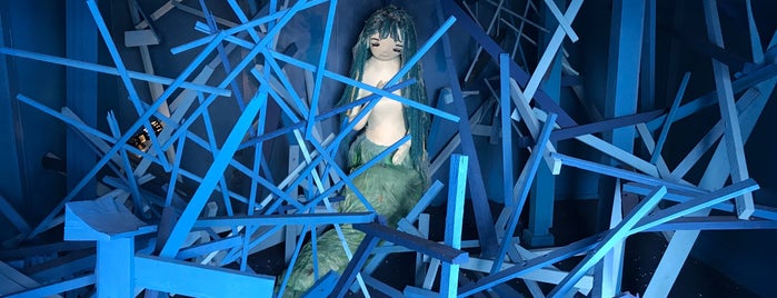 Blue Sky Aquarium is one of 瀬戸内国際芸術祭2013閉幕後鑑賞可能作品.