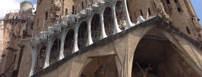 Templo Expiatório da Sagrada Família is one of Top 10 Unmissables in Barcelona.