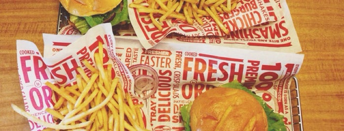 smashburger is one of Places to go.