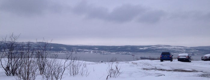 Вид на Кольский залив is one of Dmitriyさんのお気に入りスポット.