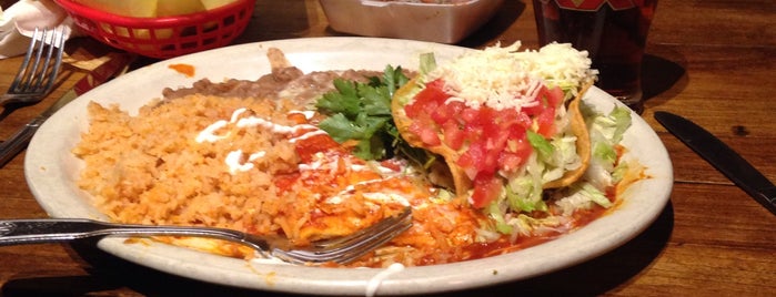 Hacienda Mexican Grill & Bar is one of Missie’s Liked Places.