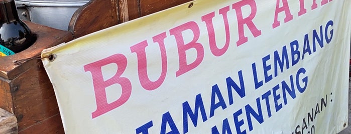 Bubur Ayam Taman Lembang is one of RizaLさんのお気に入りスポット.