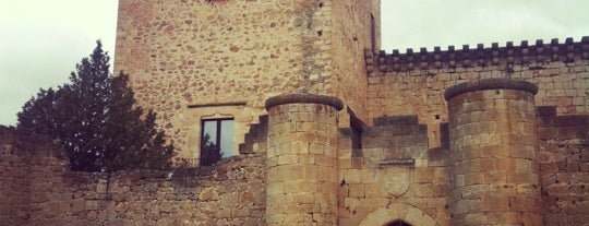 Castillo de Pedraza - Museo Ignacio Zuloaga is one of Posti che sono piaciuti a Alexandre.