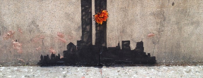 Banksy :: #15 Twin Towers is one of Banksy NY.