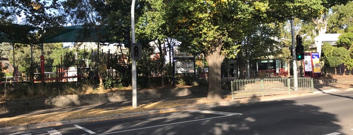 Kensington Primary School is one of Lieux qui ont plu à Damian.