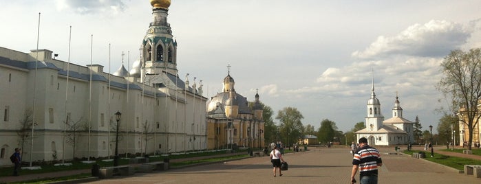 Вологодский кремль is one of Russia.