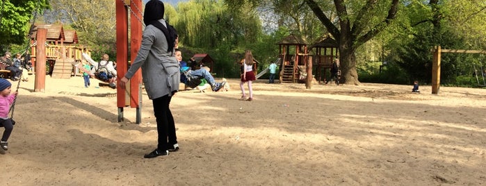 Großer Spielplatz am Lietzensee is one of hauptstadt-domizil.de Ferienwohnung Berlin.