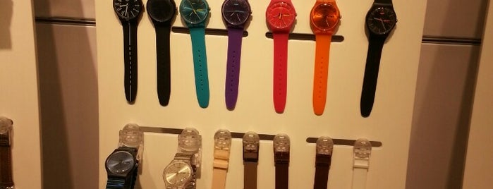 Swatch is one of Gulinさんのお気に入りスポット.