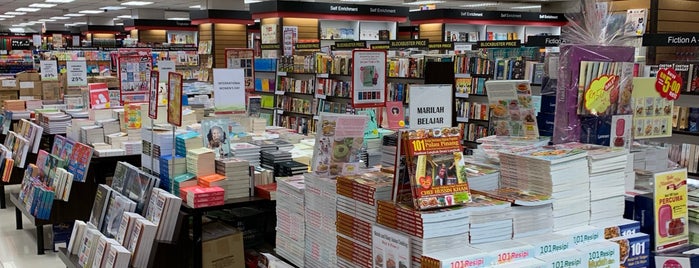 Popular Bookstore is one of Parkson.