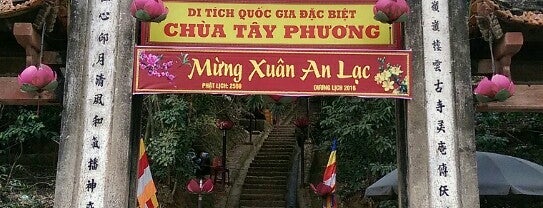 Chùa Tây Phương is one of Ha Tay Place I visited.
