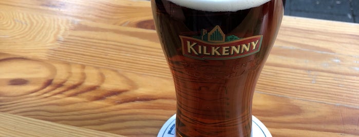 Linden's Irish Pub is one of Kneipen + Bars.