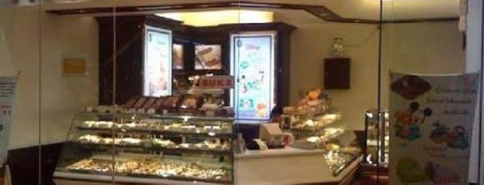 Holland Bakery is one of Bakery at Surabaya.