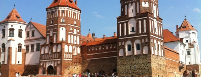 Мирский замок is one of World Castle List.