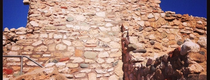 Tuzigoot National Monument is one of Locais curtidos por Alex.
